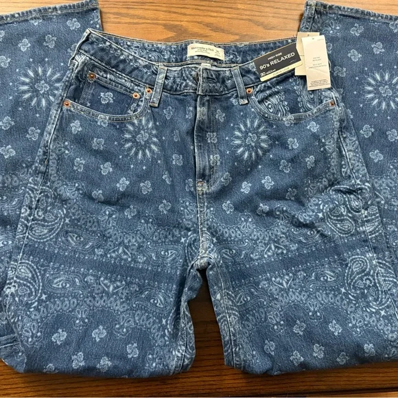 High Rise 90s Relaxed Bandana Print Jean A&F - Picture 2 of 2